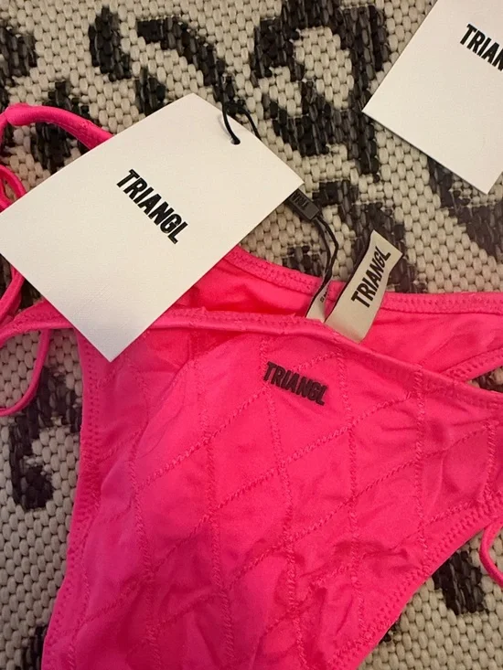 TRIANGL Hot Pink String Bikini with Matching Pouch - Picture 2 of 5